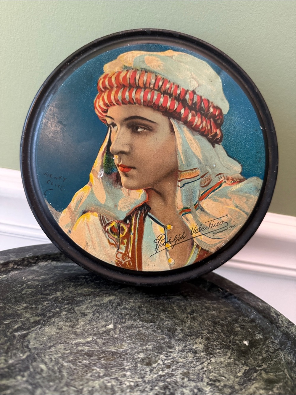 Rudolf Valentino Beautebox - 1920’s